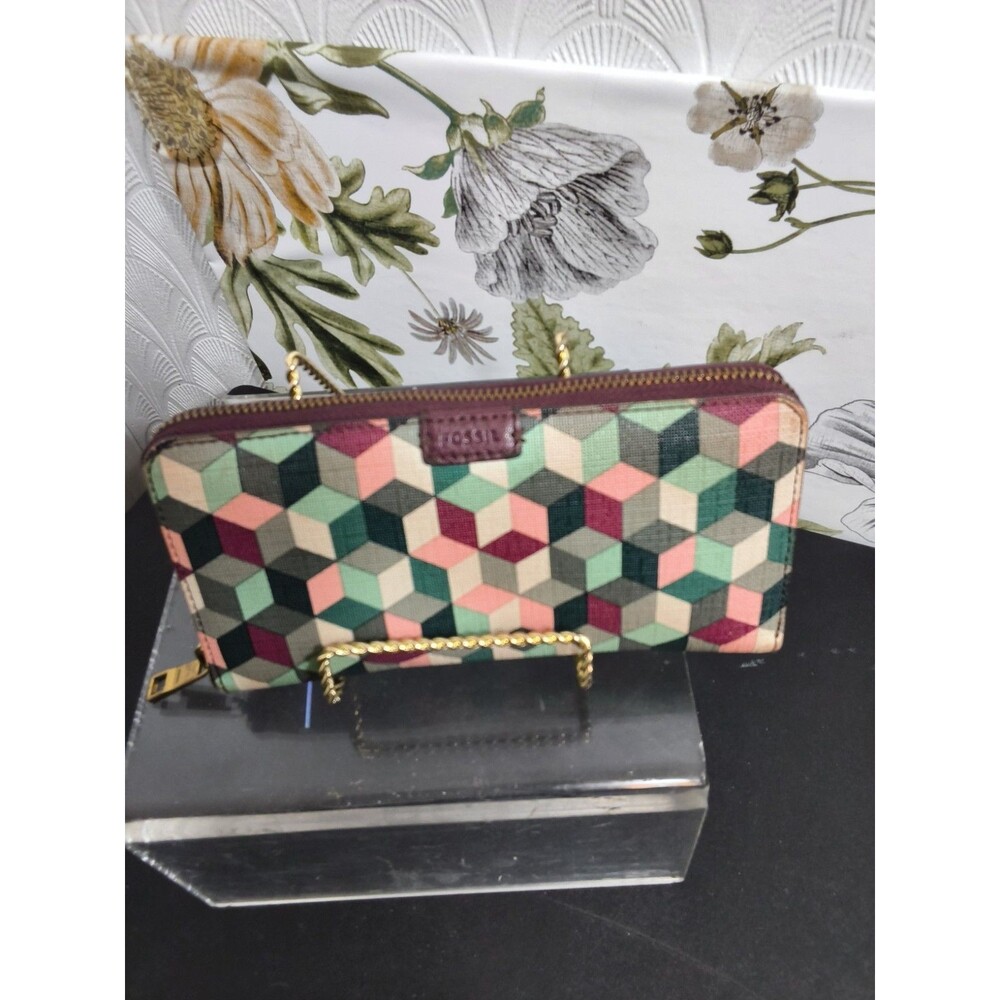 Fossil Wallet Multicolor Diamond Tile Geometric Cubes Pebbled Clutch Wallet HTF